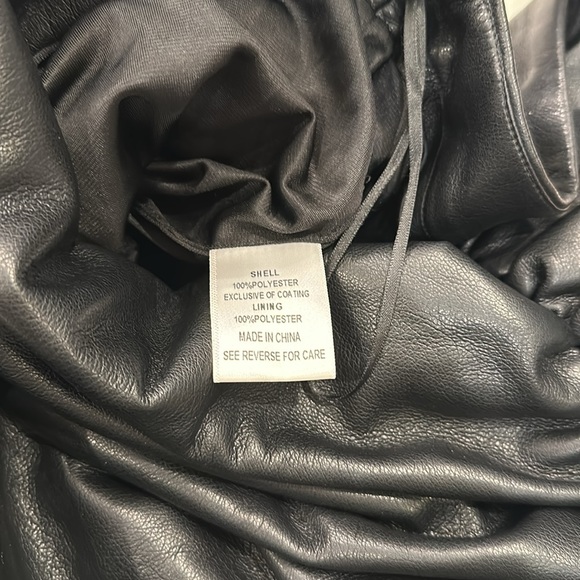 NWT Lucy Paris faux leather skirt with side ruching and zipper  Medium - Picture 5 of 7